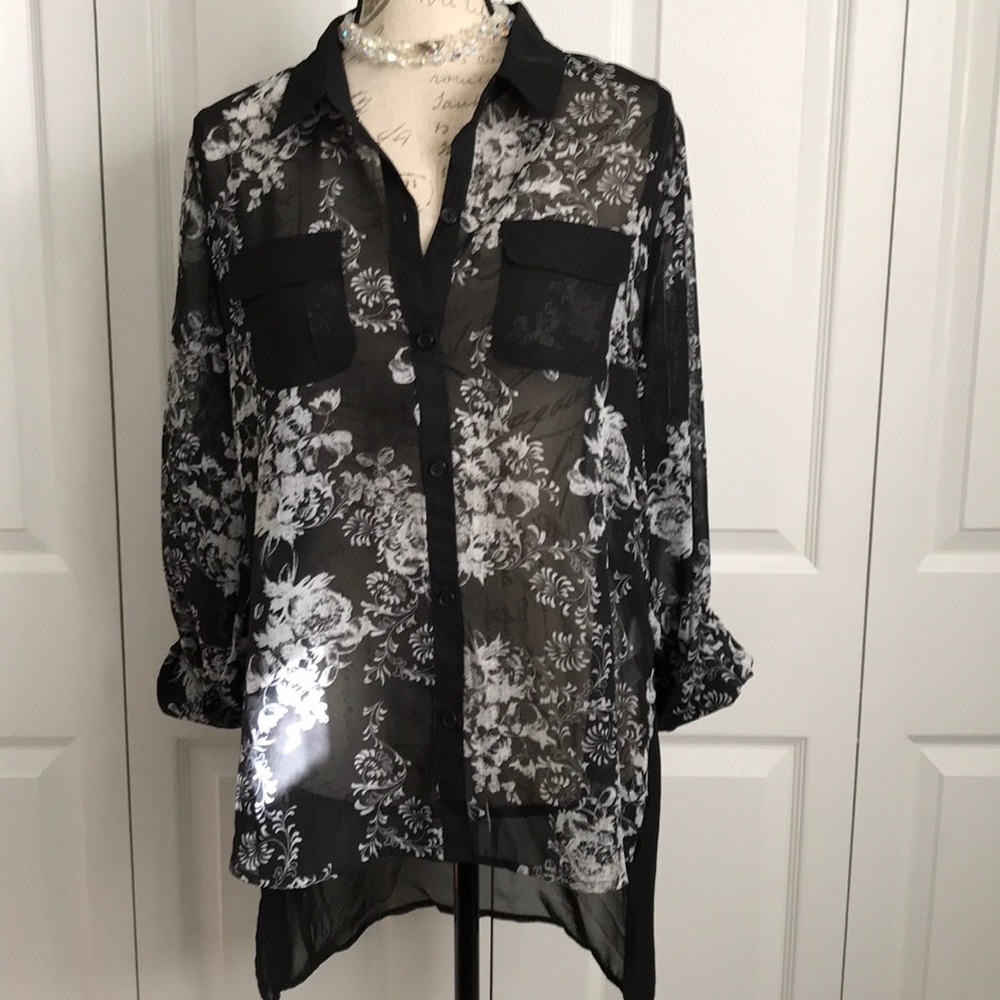 Studio Y Sheer Black & Ivory Floral Tunic L